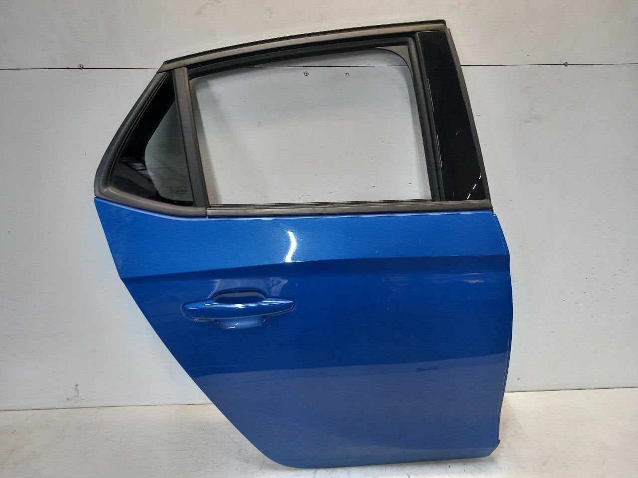 Portier rechts achter Opel Corsa, Auto-onderdelen, Onderdelen@venauto.nl, Van der Ven Autorecycling B.V., Gebruikt, Ettenseweg 76, 4706 PB Roosendaal, The Netherlands