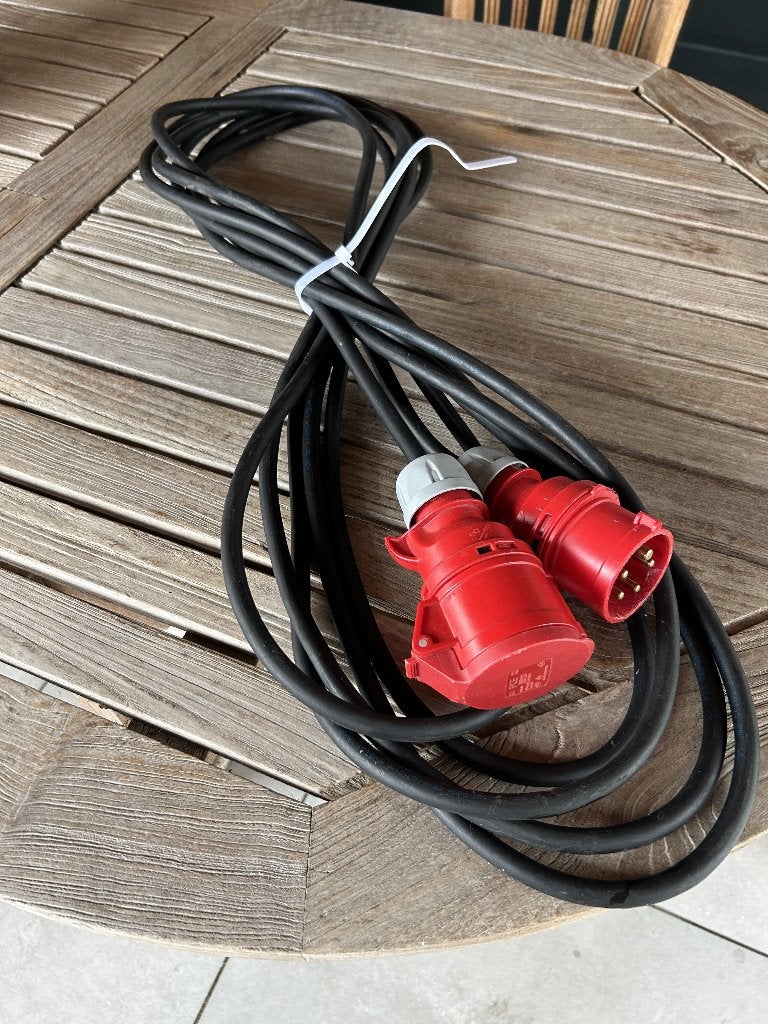 krachtstroom kabel met stekkers, Ophalen, Zo goed als nieuw, Apparatuur