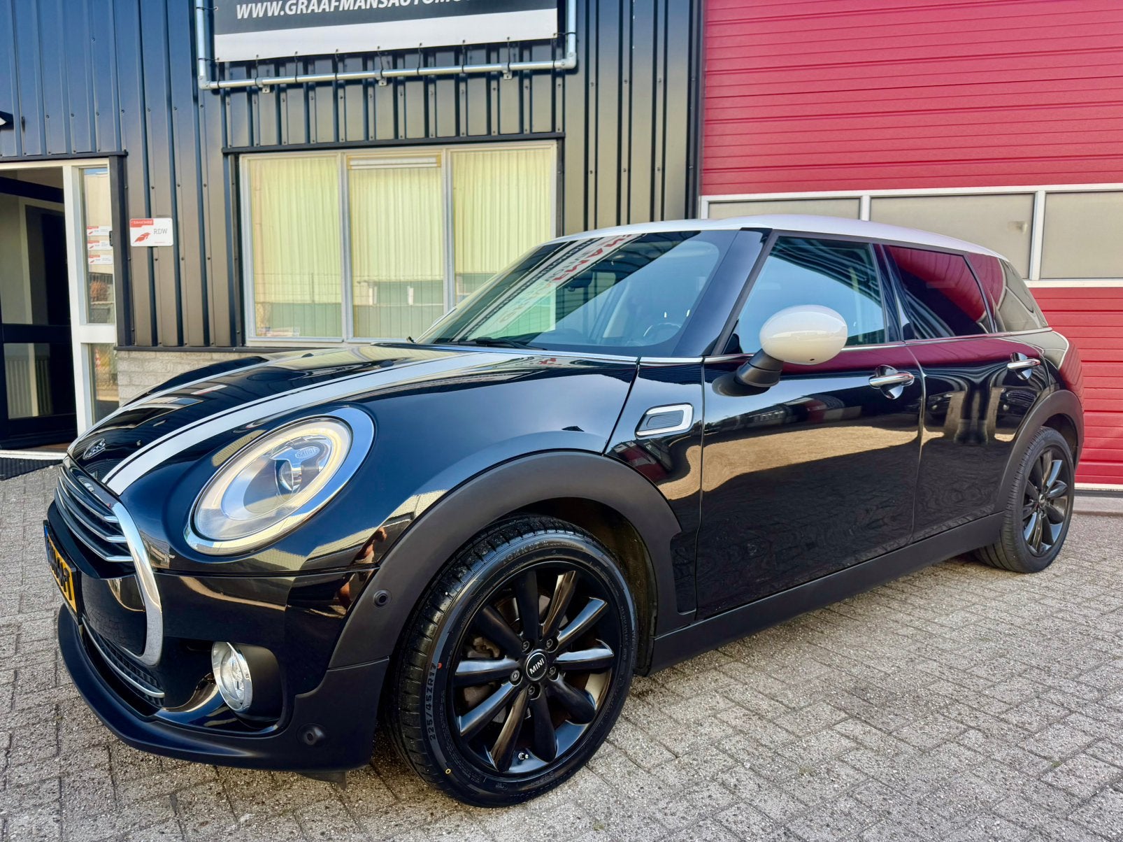 Mini Clubman Cooper 136pk AUTOMAAT, Navi, Leder, Led/ Xenon, Auto's, Mini, 136 pk, Bi-Xenon koplampen, Zwart, Leder
