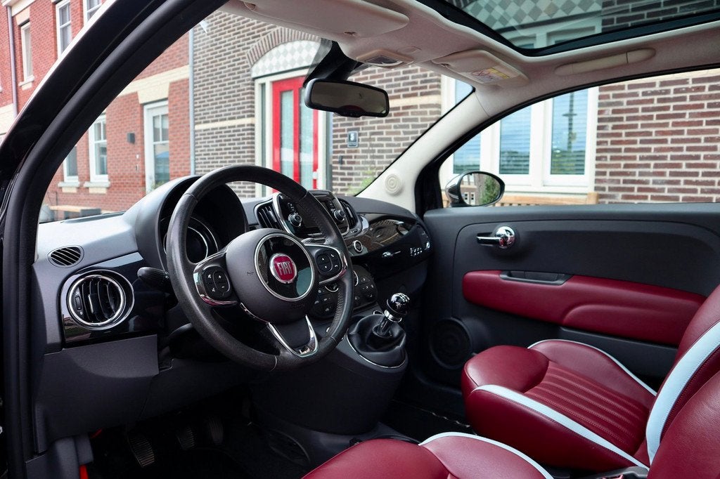 Fiat 500 0.9 TwinAir Lounge | Pelle Frau Leder | Panoramadak, Voorwielaandrijving, Gebruikt, Handgeschakeld, 26 km/l