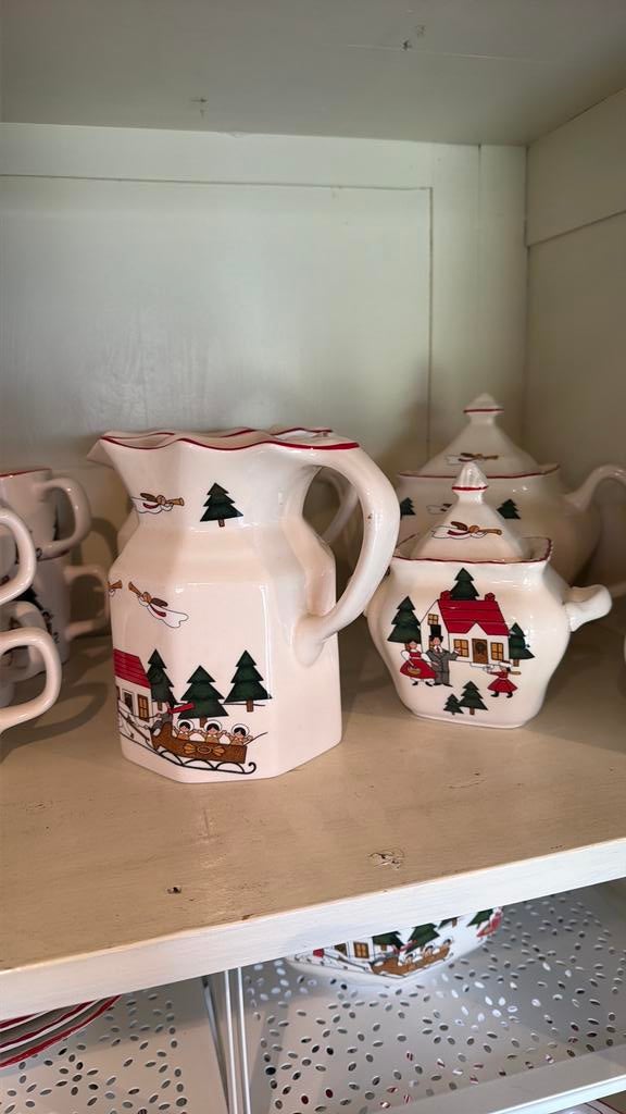 Mason’s CHRISTMAS VILLAGE, Ophalen of Verzenden, Zo goed als nieuw, Overige stijlen, Kop(pen) en/of Schotel(s)