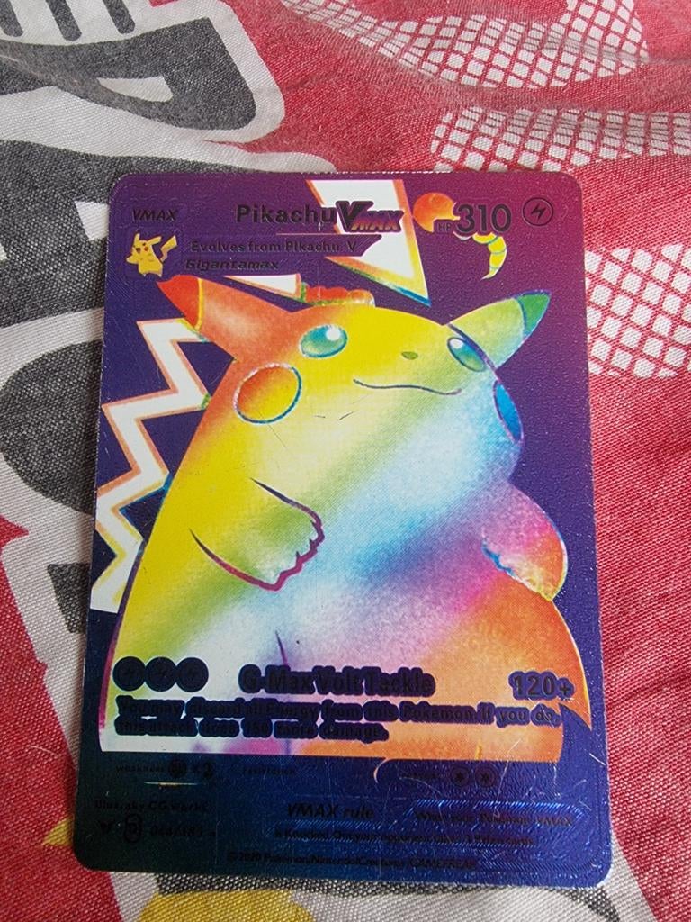 Pikachu VMAX Pokémon Kaart - Rainbow Rare & Gouden Editie, Ophalen, Zo goed als nieuw, Meerdere kaarten, Foil