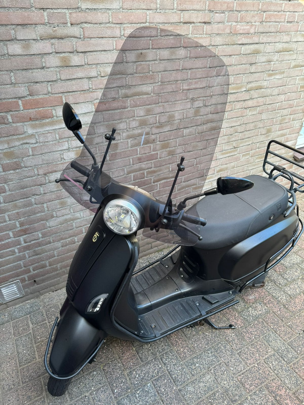 Riva Btc  scooter  mat zwart (2022), Gebruikt, Benzine, Ophalen, Overige merken
