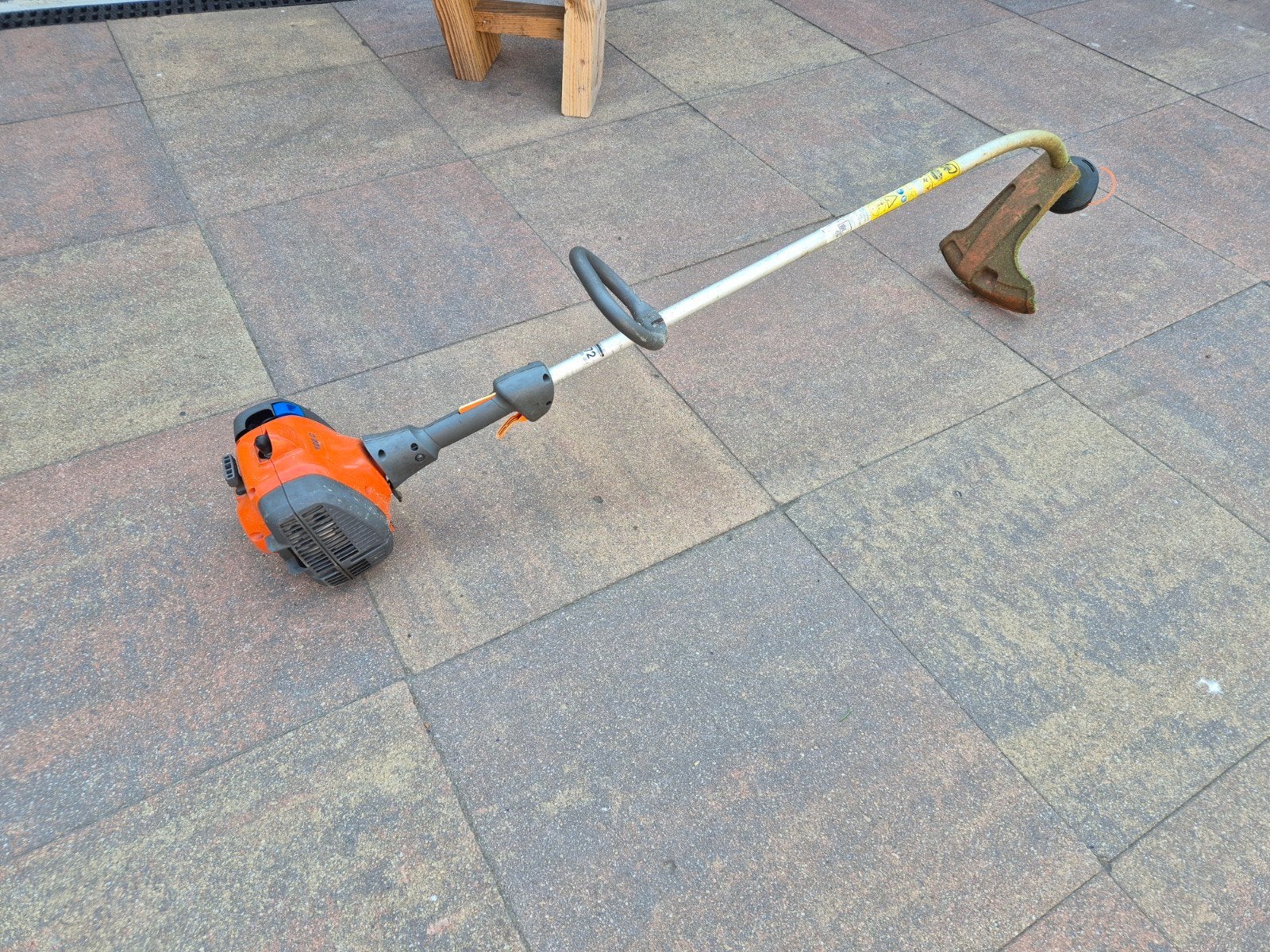 Husqvarna 122c trimmer, Benzine, Gebruikt, Ophalen of Verzenden, 30 tot 50 cm