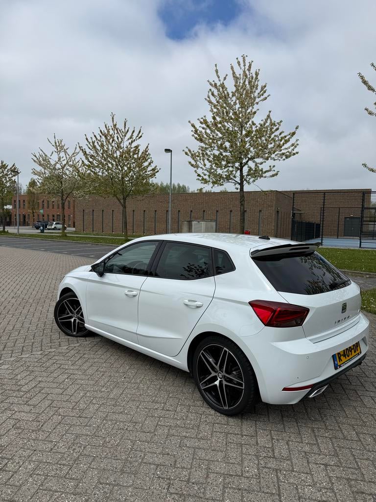 Seat Ibiza FR 1.0 TSI 115pk - Candy white, Auto's, Seat, Start-stop-systeem, Zwart, 580 kg, 1072 kg