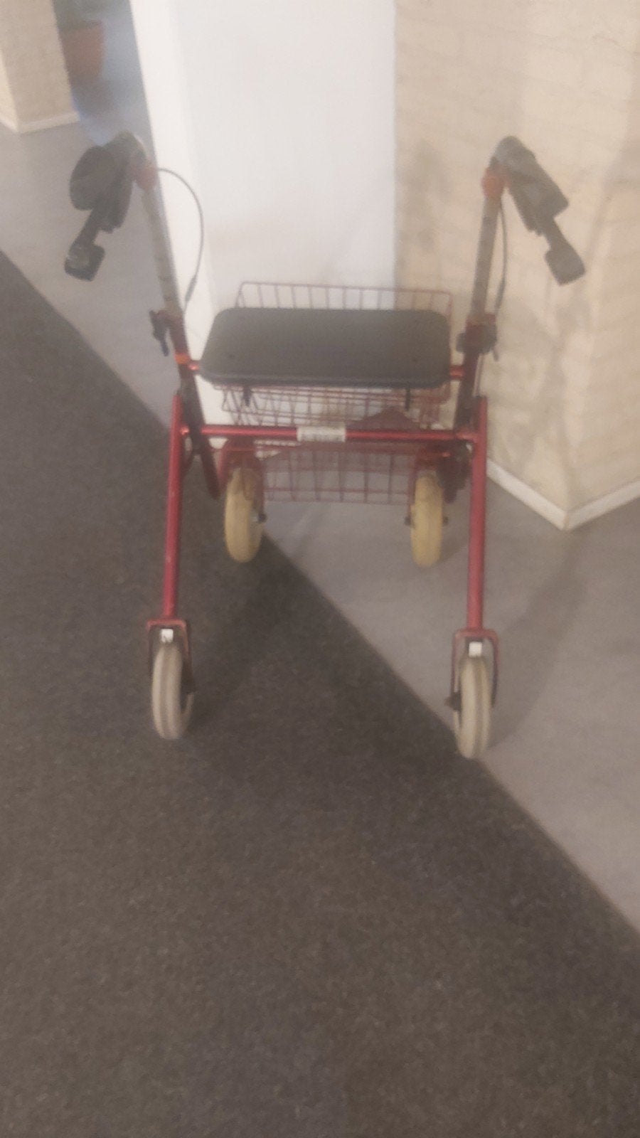 Rollator 20 euro, Diversen, Rollators, Ophalen, Opvouwbaar, Gebruikt