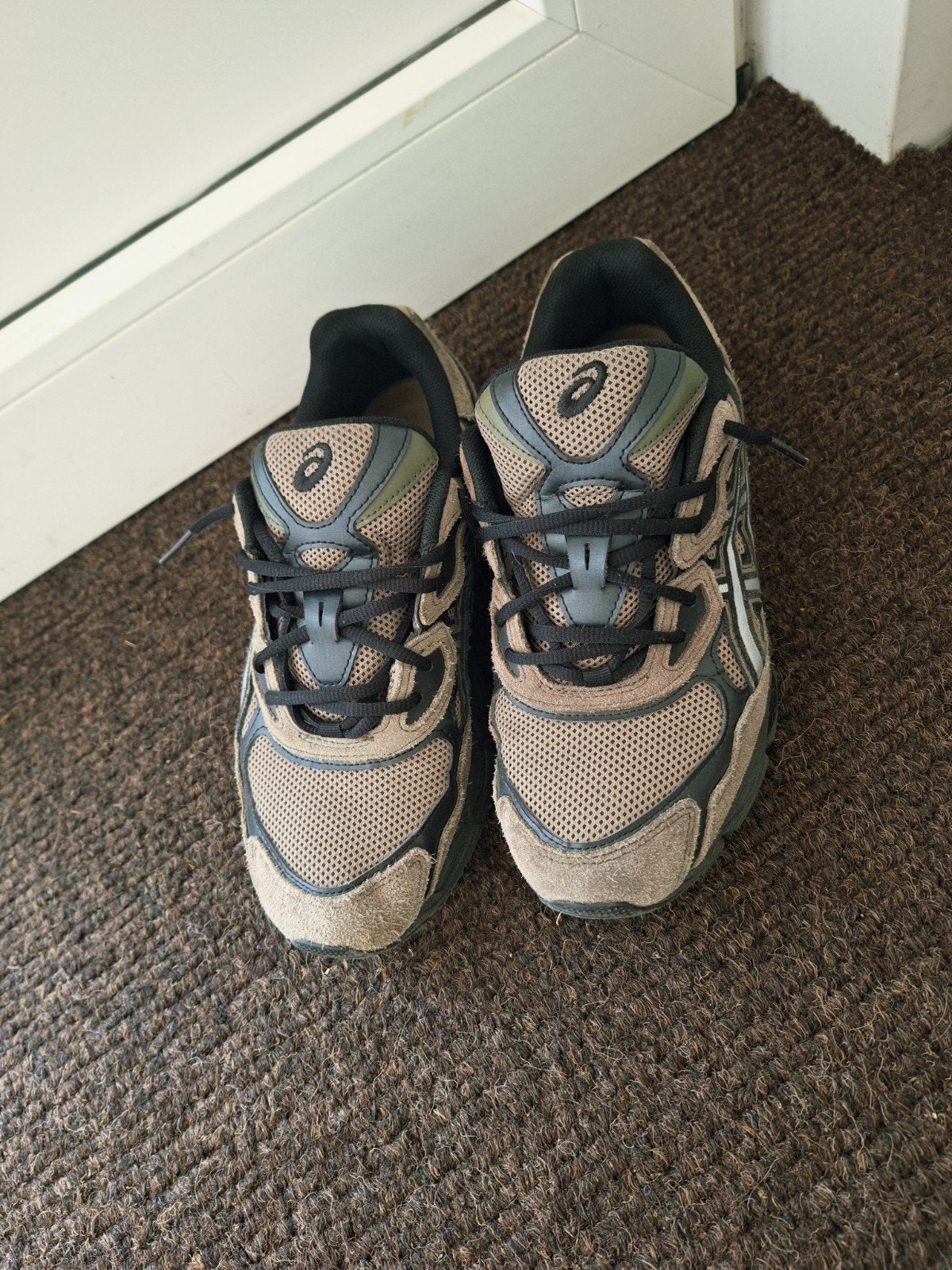 Asics Gel NYC Sportschoenen Maat 43,5 - Zo goed als nieuw, Kleding | Heren, Schoenen, Ophalen of Verzenden, Zo goed als nieuw