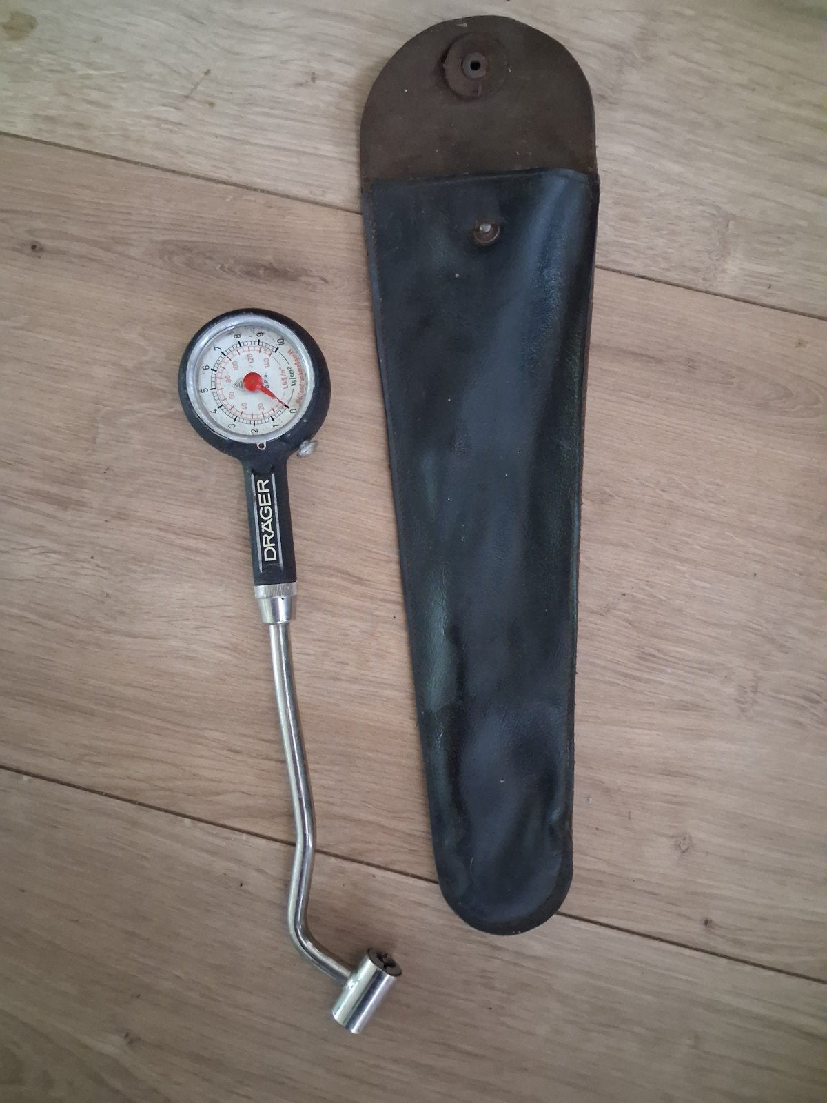 Vintage Dräger bandenspanningsmeter met leren etui, Ophalen of Verzenden