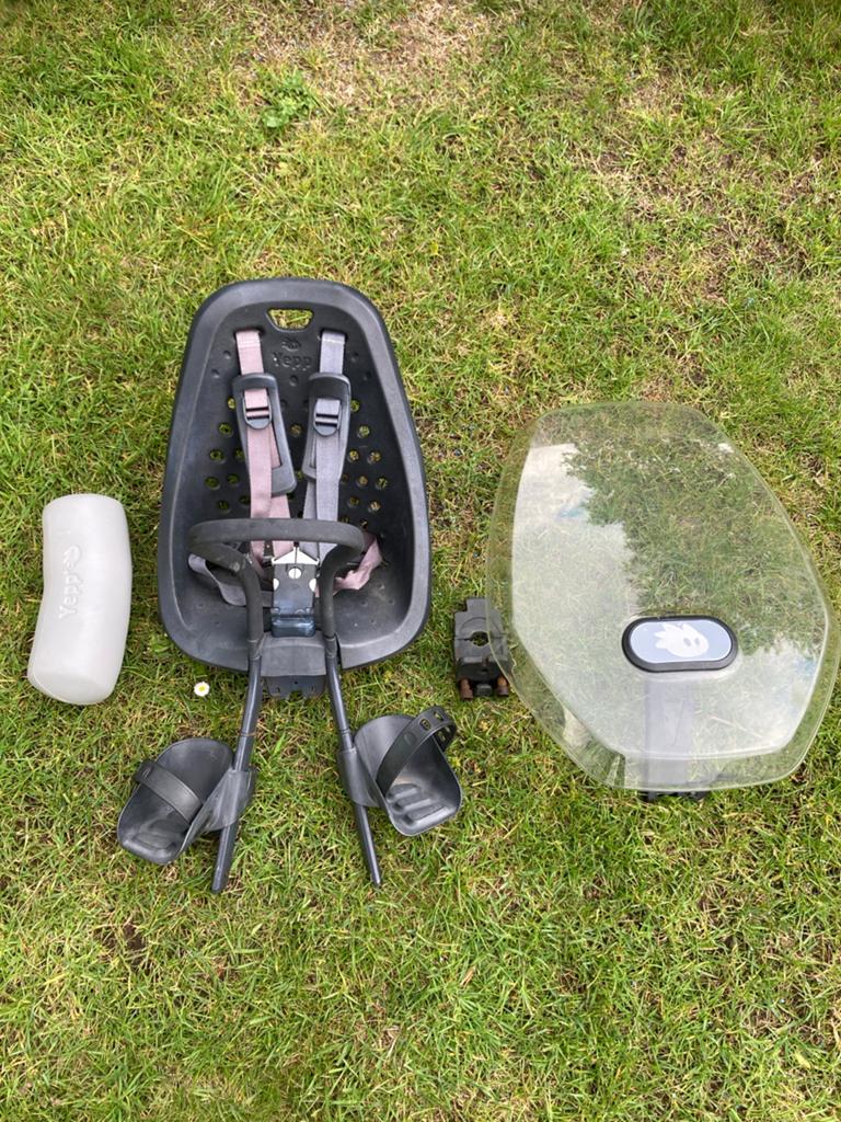 Yepp Fietsstoeltje met windscherm en slaaprol, Fietsen en Brommers, Fietsaccessoires | Fietsstoeltjes, Gebruikt, Voorzitje, 9 t/m 18 kg