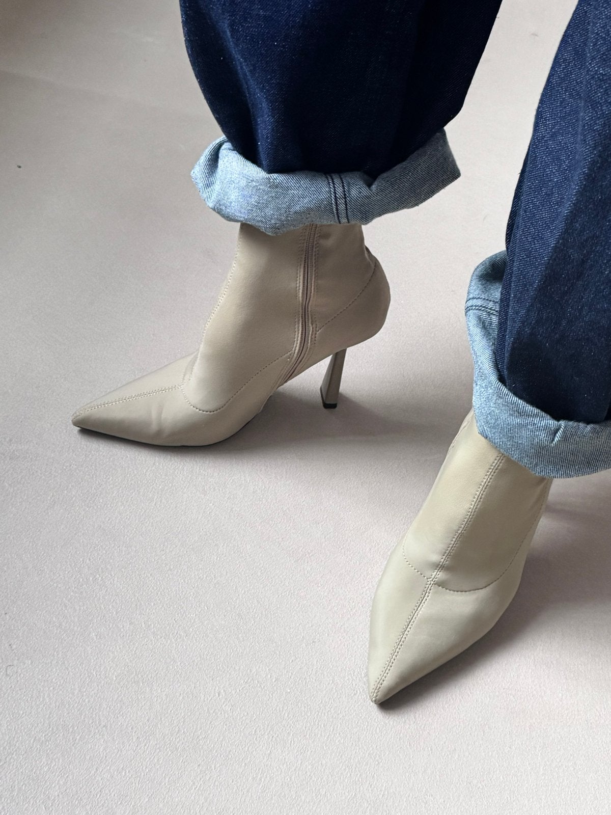 Zara enkellaarsjes 41, Overige kleuren, Ophalen of Verzenden, Zo goed als nieuw, Schoenen met hoge hakken