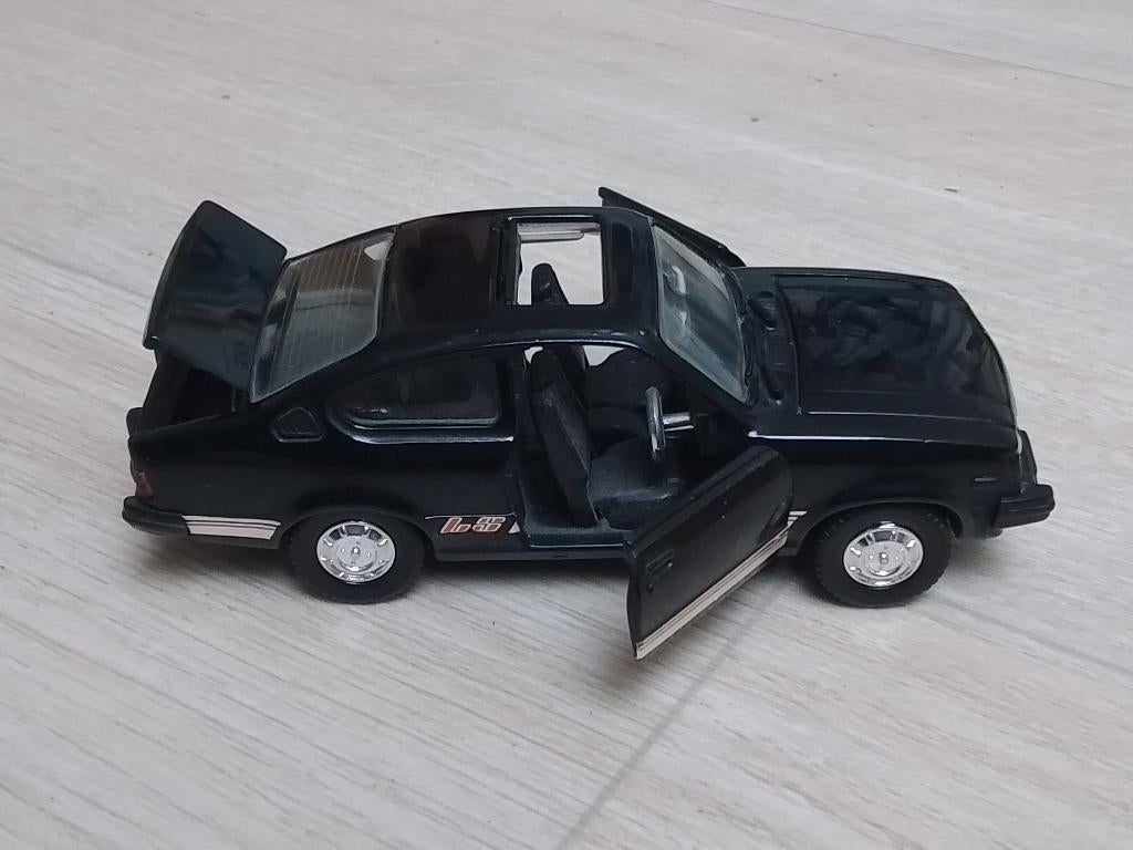Isuzu New Gemini 1800 LS Coupe Diapet Yonezawa toys japan, Ophalen of Verzenden, Zo goed als nieuw, Auto, Overige merken