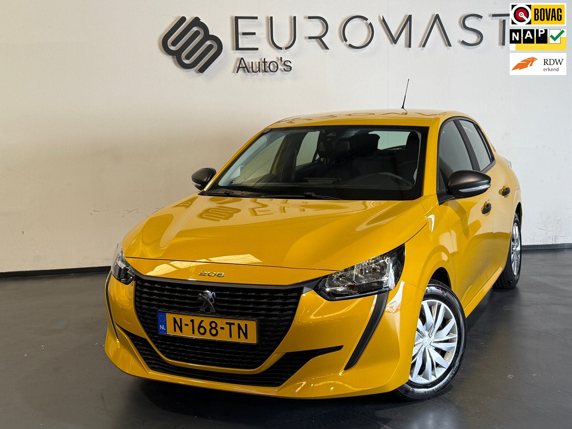 Peugeot 208 1.2 PureTech Like Airco Cruise 5d Nieuwe Apk, Voorwielaandrijving, Stof, Euro 6, Bedrijf