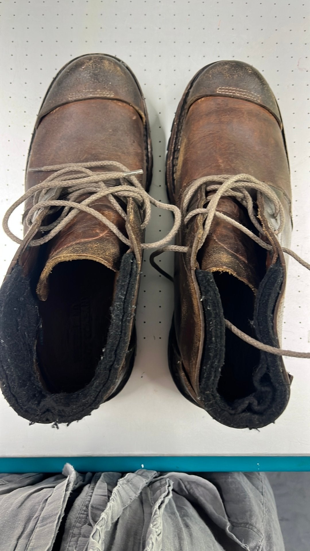 VIBRAM stoere hetenschoenen, Kleding | Heren, Bruin, Boots, Ophalen of Verzenden, Zo goed als nieuw