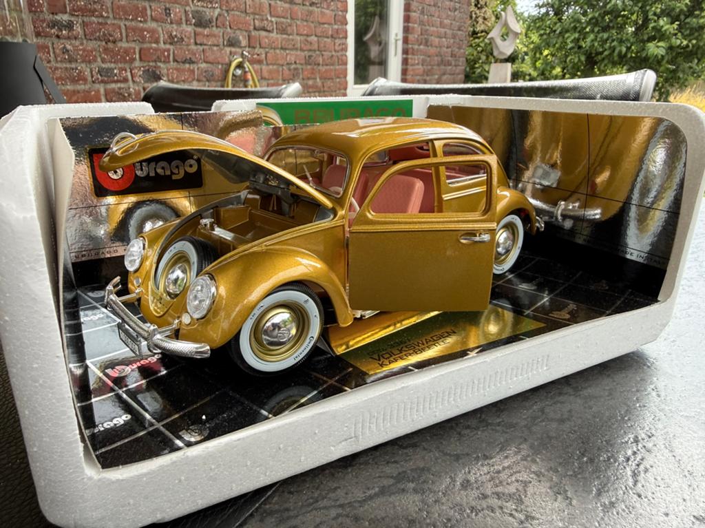 VW kever Gold Collection, Hobby en Vrije tijd, Modelauto's | 1:18, Ophalen of Verzenden, Nieuw