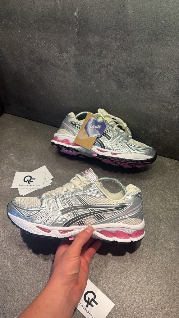 Asics Gel Kyano 14, Nieuw, Ophalen of Verzenden, Sneakers of Gympen, Roze