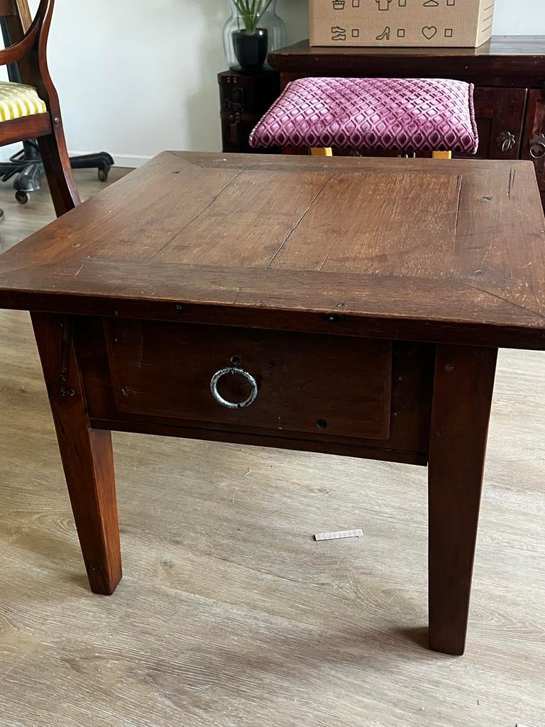 Massief houten bijzettafel met lade, Ophalen, Gebruikt, Vierkant, 55 tot 75 cm