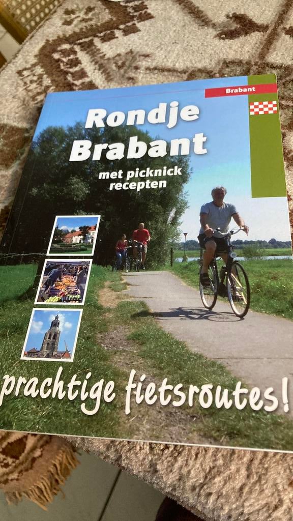 Rondje Brabant Met picnicrecepten, Overige merken, Fiets- of Wandelgids, Ophalen of Verzenden, Zo goed als nieuw