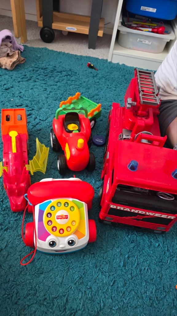 Speelgoed set: Brandweerwagen, tractor, draak en telefoon, Ophalen of Verzenden