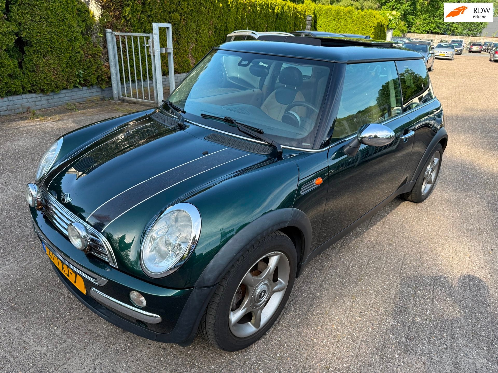 Mini Mini 1.6 Cooper Chili AIRCO LEDER PANO CRUISE LMV, Auto's, Mini, Voorwielaandrijving, 15 km/l, Gebruikt, Open dak