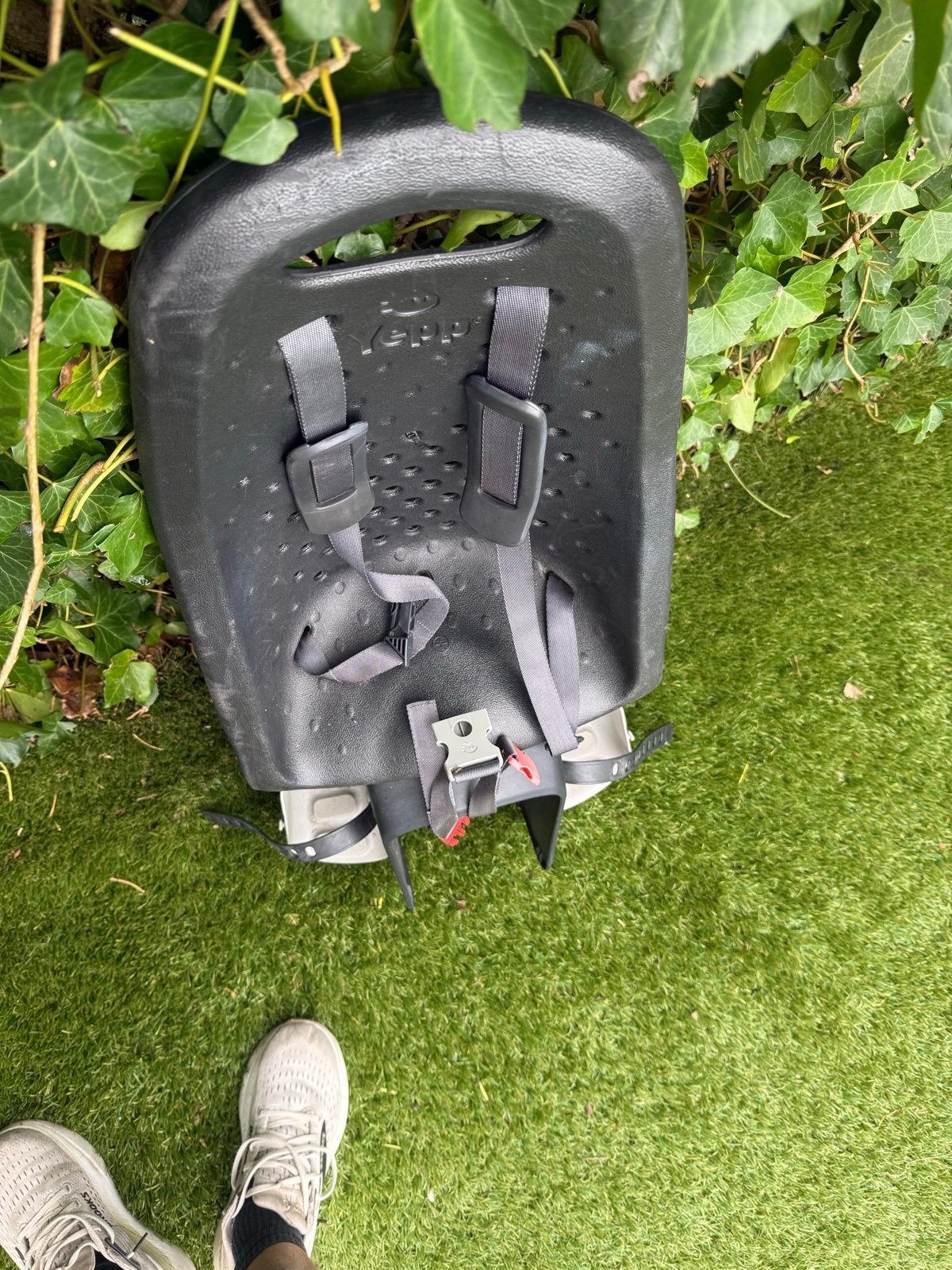 Yepp Fietszitje Achter - Bevestiging op Bagagedrager, Fietsen en Brommers, Achterzitje, Ophalen, 15 t/m 25 kg, Gebruikt