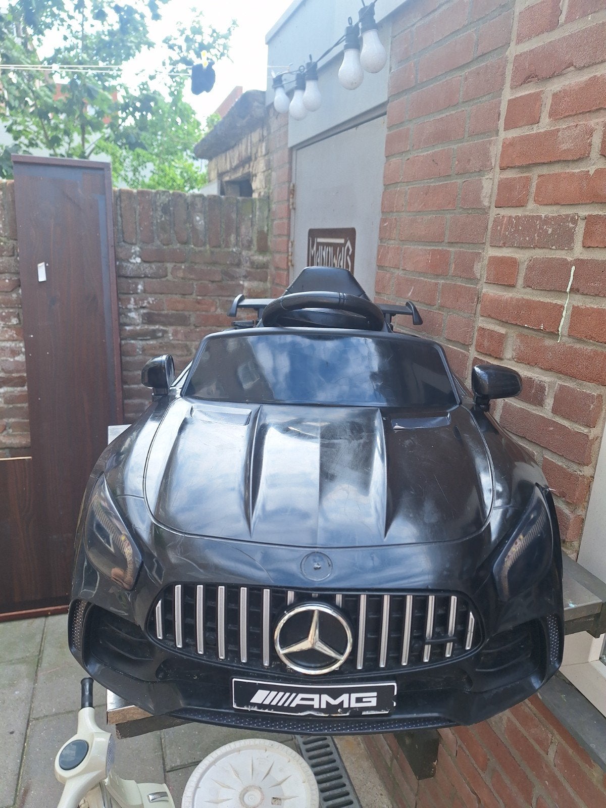 Mercedes AMG elektrische kinderauto, Ophalen, Gebruikt