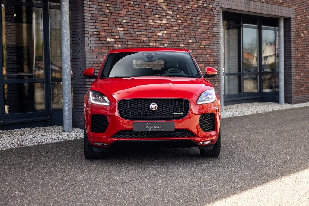 Jaguar E-PACE 2.0 P250 AWD First Edition R-Dynamic (249pk) L, 249 pk, 4 cilinders, Bedrijf, 1787 kg