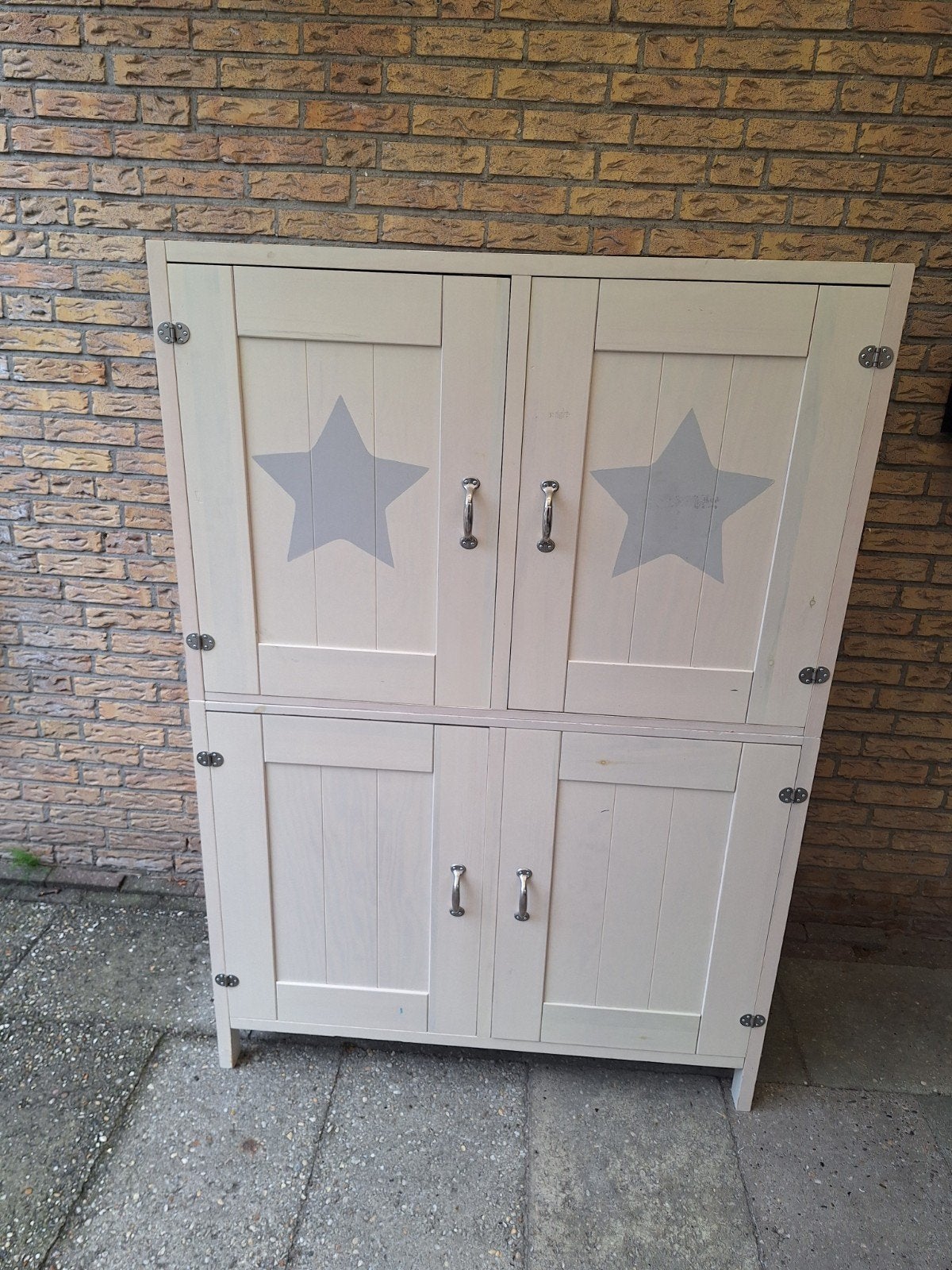 Leuke kledingkast met veel opbergruimte, Huis en Inrichting, Met deur(en), Gebruikt, 100 tot 150 cm, 25 tot 50 cm