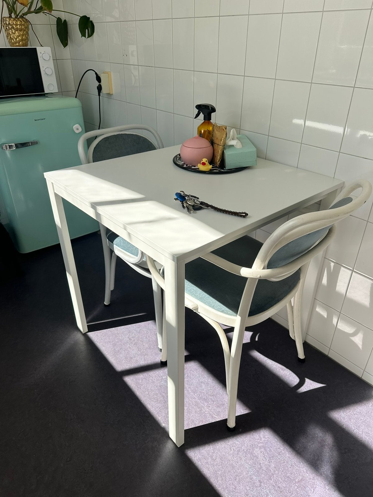 Nieuw: Eettafel Ikea Vigals 74x74, Ophalen, Zo goed als nieuw, Rechthoekig, 50 tot 100 cm
