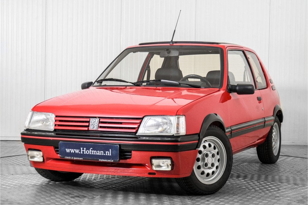Peugeot 205 GTI 1.6 (bj 1986), Auto's, Gebruikt, Bedrijf, Handgeschakeld, Te koop