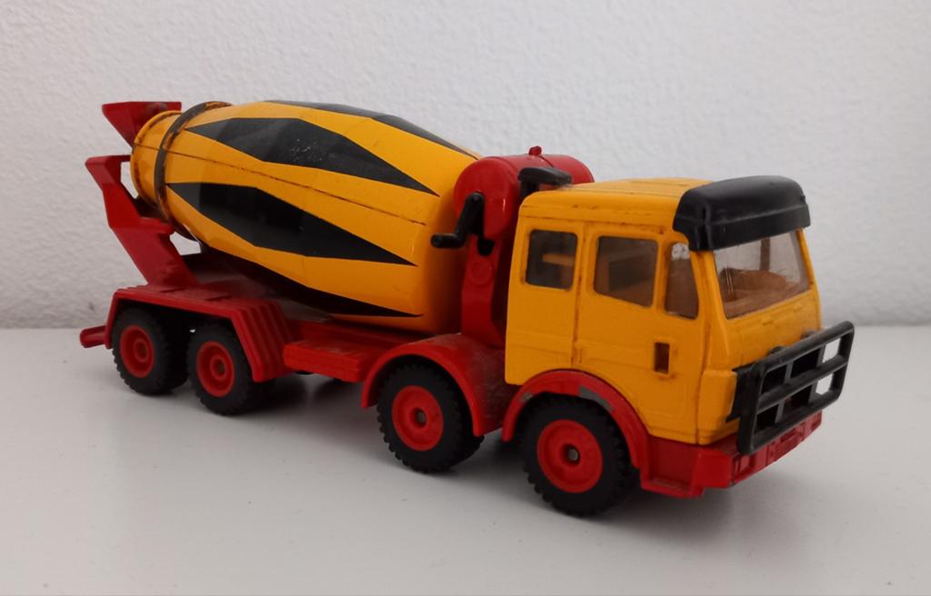 Siku mercedes betonwagen, Hobby en Vrije tijd, Modelauto's | 1:50, Ophalen, Gebruikt, Bus of Vrachtwagen, SIKU