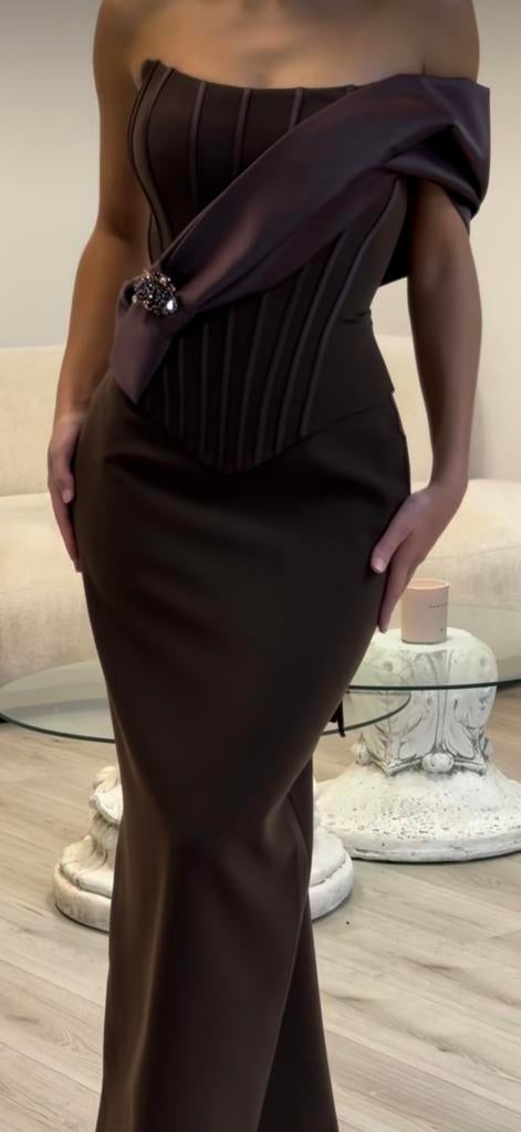Leyna dresses jurk galajurk abiye bruin, Maat 38/40 (M), Galajurk, Bruin, Ophalen of Verzenden