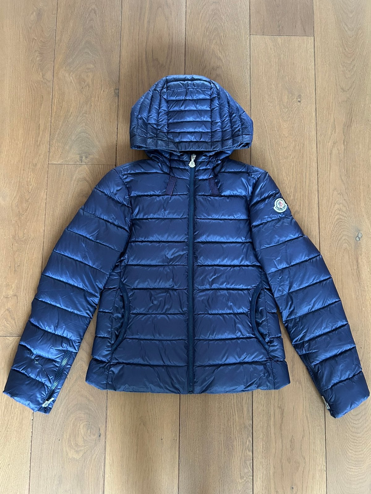 Donkerblauwe Moncler jas maat 164, Ophalen of Verzenden, Gebruikt, Jongen, Jas