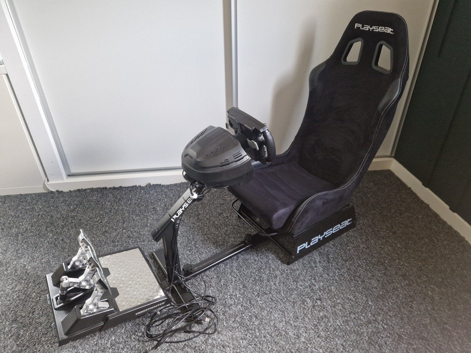 Playseat met Thrustmaster Ferrari F1 racestuur en pedalen, Ophalen, Overige merken, Gebruikt