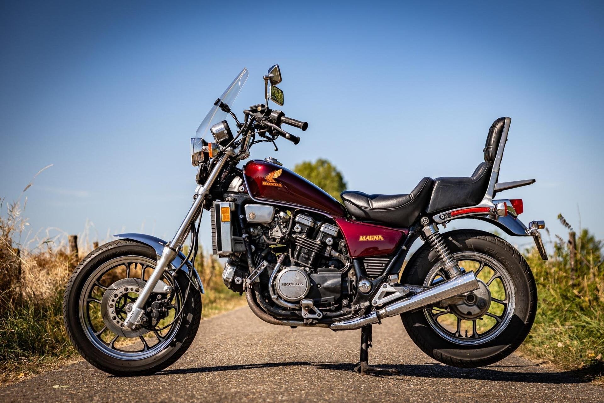 Honda VF 700C Magna | 1984 | Nette staat, Motoren, Motoren | Honda, Chopper, Bedrijf, Meer dan 35 kW, 698 cc