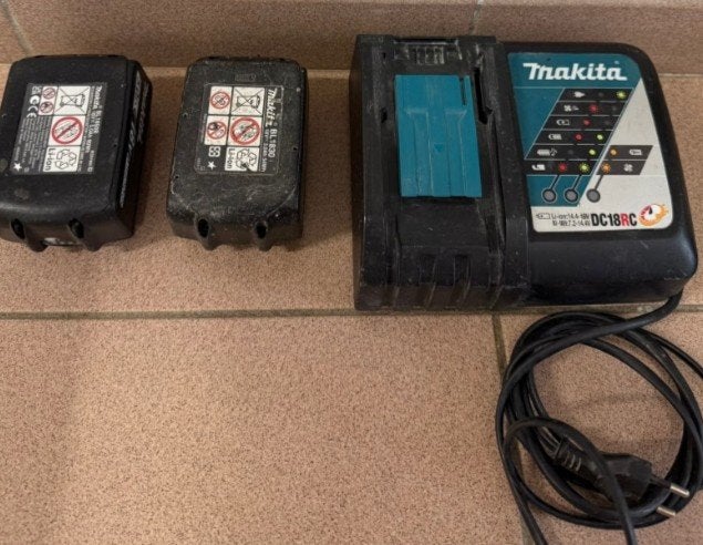 2x Makita accu met lader, Ophalen of Verzenden