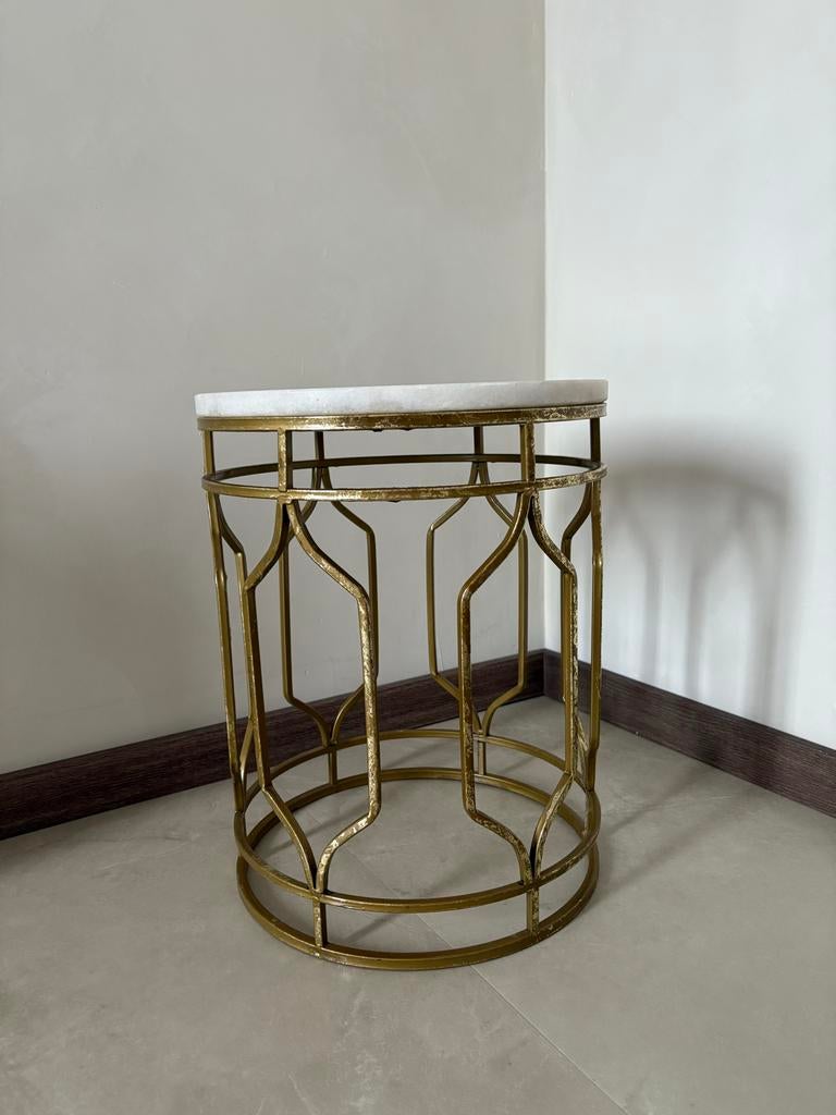 Zara Home bijzettafel messing goud met marmeren blad, Huis en Inrichting, Tafels | Bijzettafels, Ophalen, Minder dan 45 cm, Minder dan 55 cm