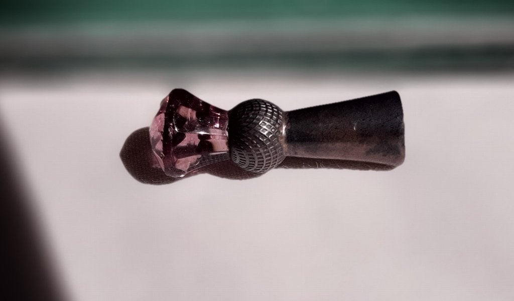 zilveren ornament schotse distel, Minder dan 4 cm, Ophalen of Verzenden, Met edelsteen, Zilver