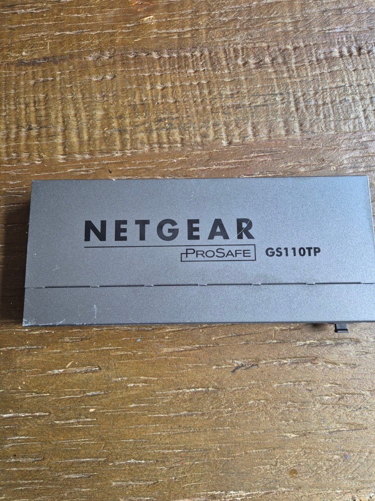 Netgear GS110TP Switch, Computers en Software, Netwerk switches, Ophalen of Verzenden, Zo goed als nieuw