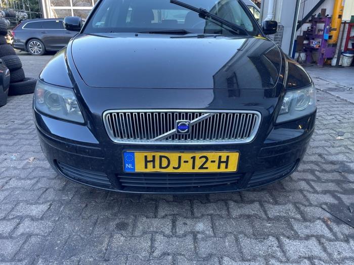 Voorbumper van een Volvo V50 (452-46), Gebruikt, -, -, Ophalen of Verzenden