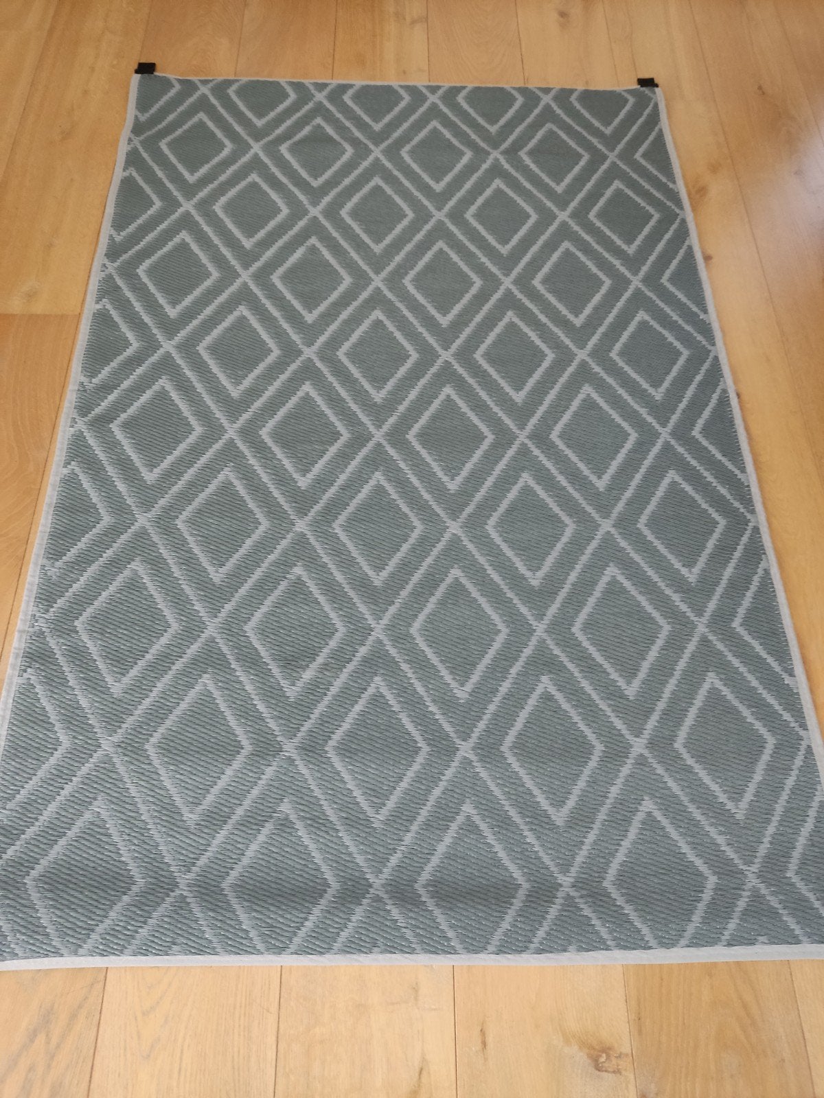 3 Buitenkleden van polyester, Ophalen
