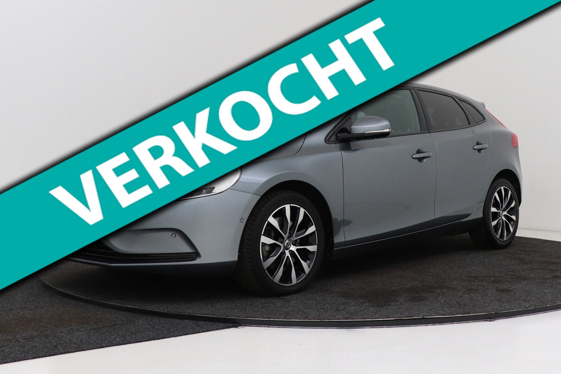Volvo V40 1.5 T3 Dynamic Edition | Panoramadak | Camera | Ha, Auto's, Dealer onderhouden, 4 cilinders, 700 kg, Leder en Stof