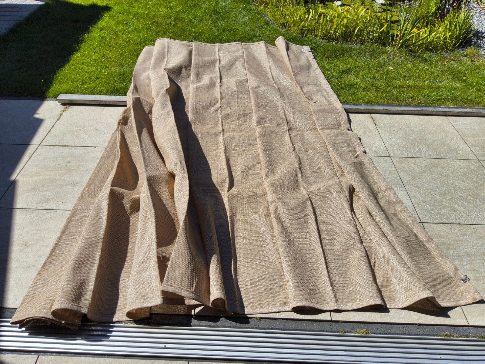 Nesling harmonica schaduwdoek zandkleur 290 x 400 cm, Tuin en Terras, Ophalen, Zo goed als nieuw