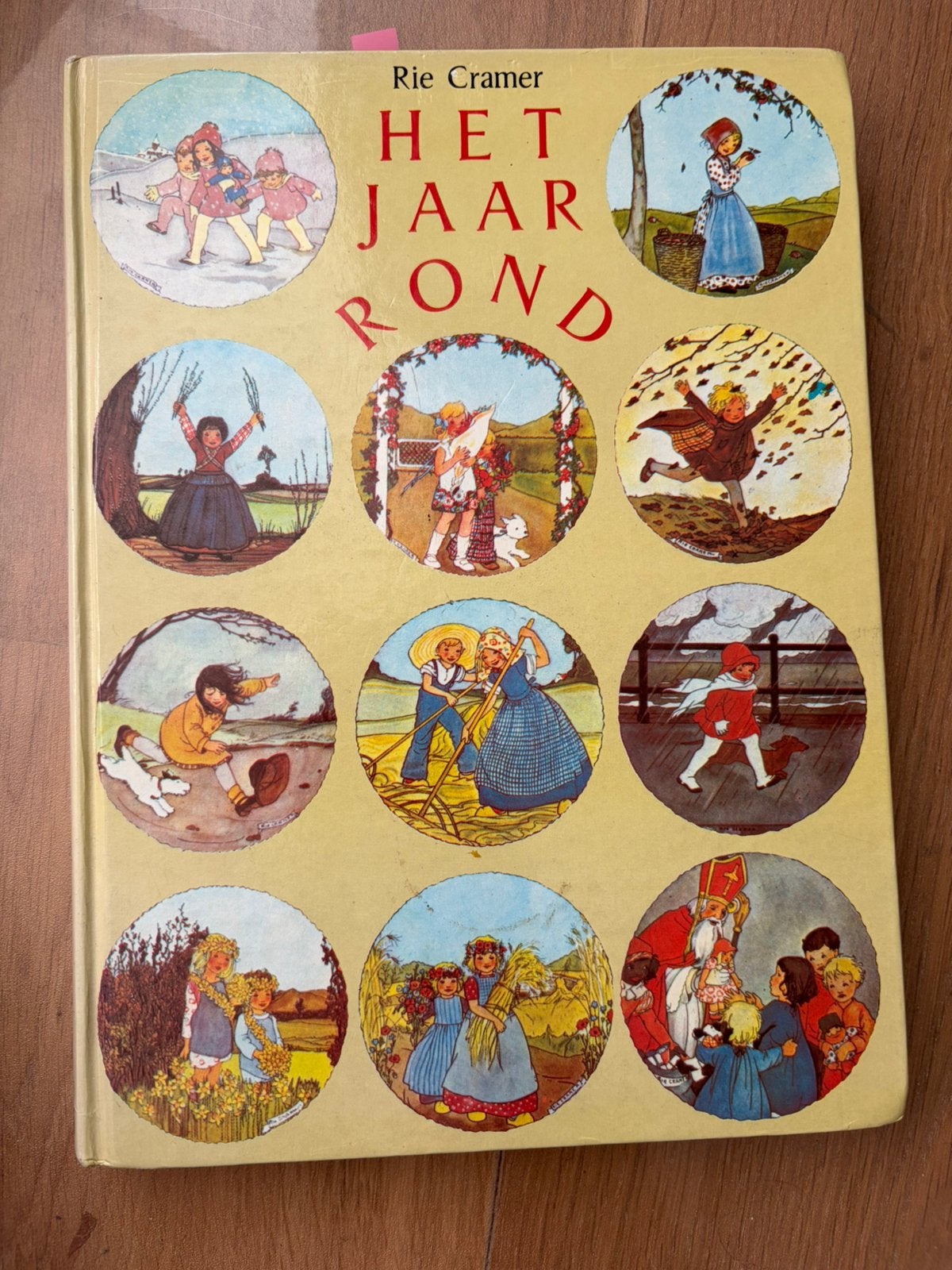Rie Cramer - Het Jaar Rond (1938-1939) - Kinderversjes, Ophalen of Verzenden, Zo goed als nieuw, Non-fictie, Voorleesboek