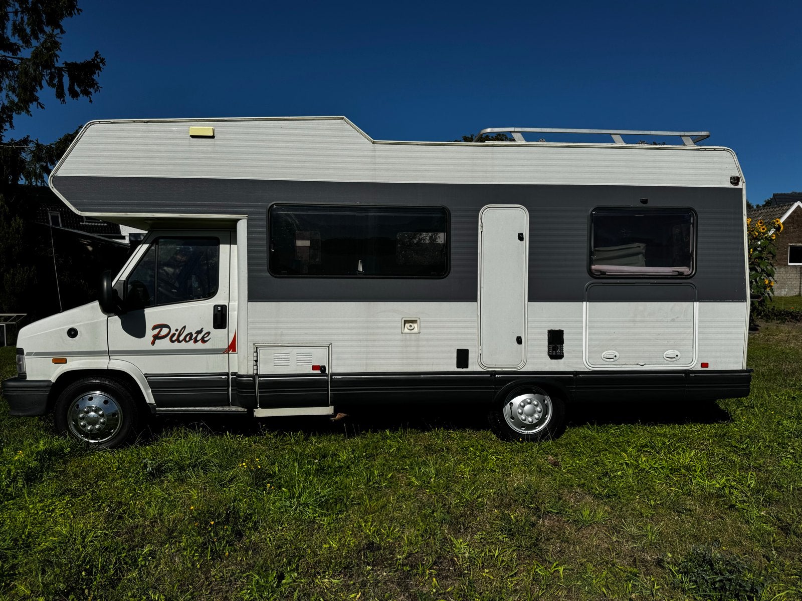 Peugeot Pilote Camper - c-control 6 Slaapplaatsen, z-paneel