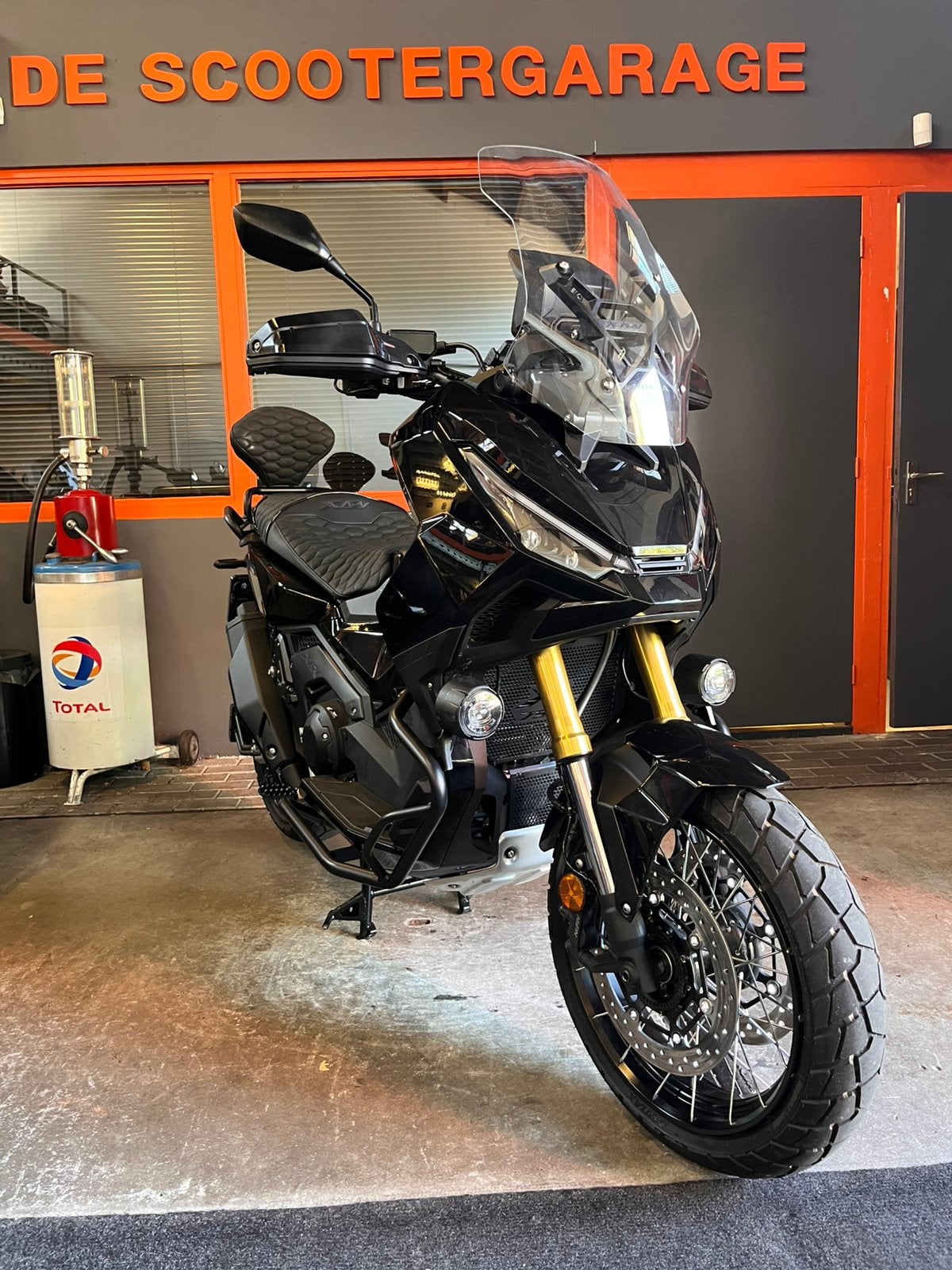 Honda Xadv 750 2025 1000km, 750 cc, Honda, Motorrijbewijs A, Bedrijf