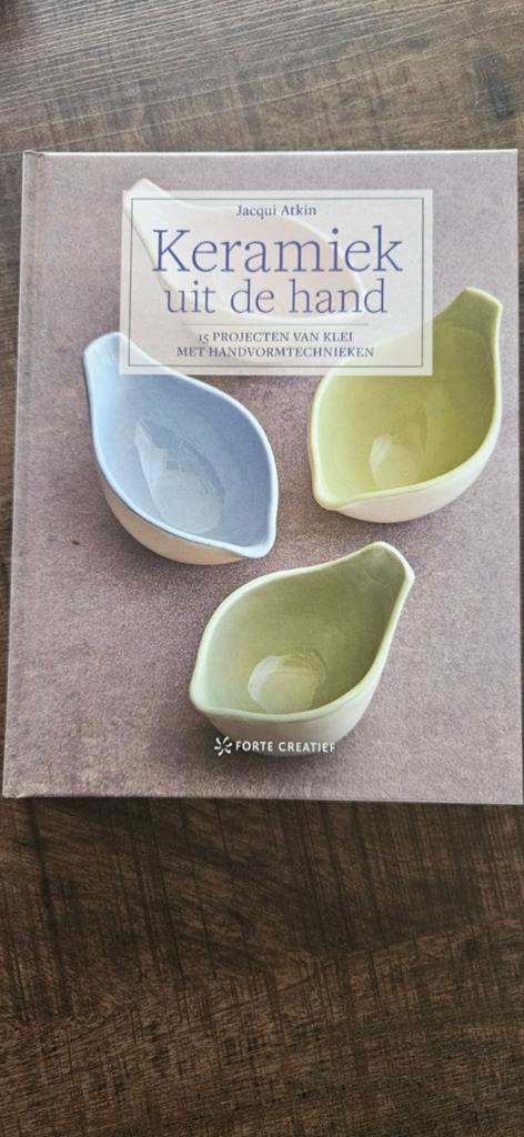 Jacqui Atkin - Keramiek uit de hand, Boeken, Ophalen, Zo goed als nieuw, Jacqui Atkin