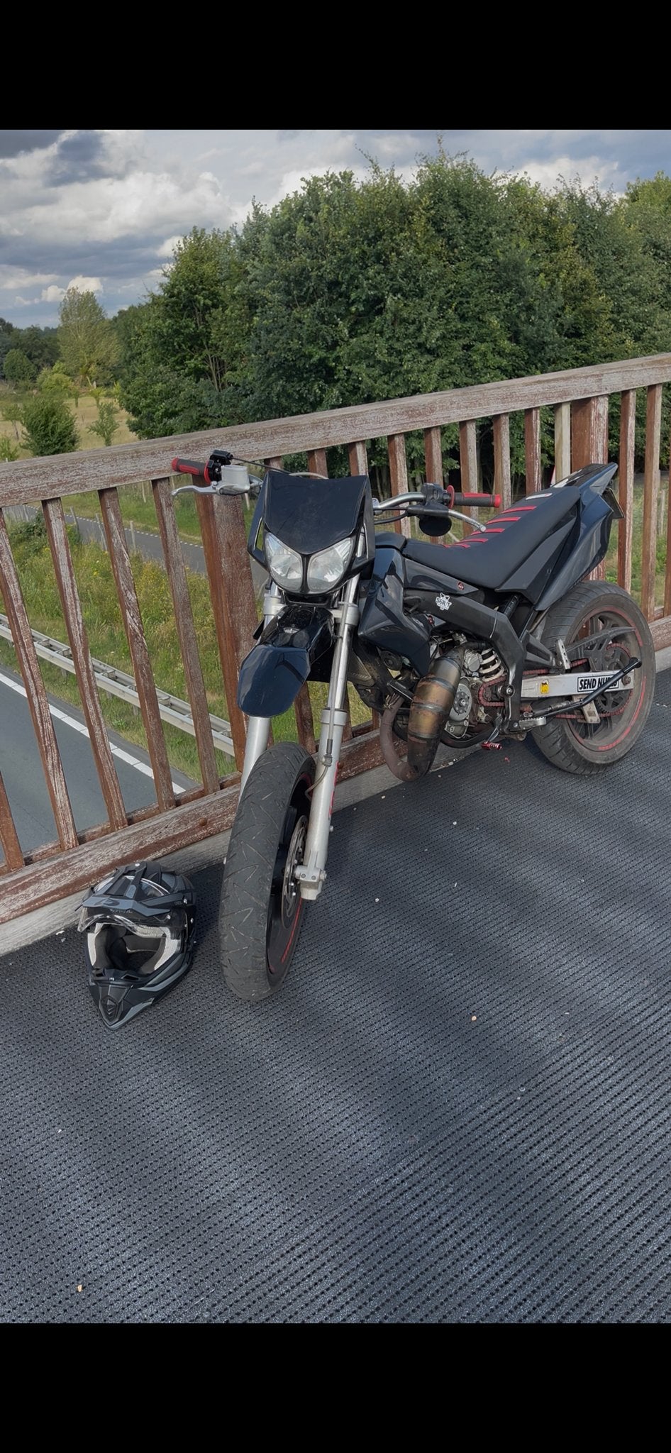 Derbi DRD Racing met 2 kappensets, Ophalen, 6 versnellingen, Maximaal 45 km/u, Zo goed als nieuw