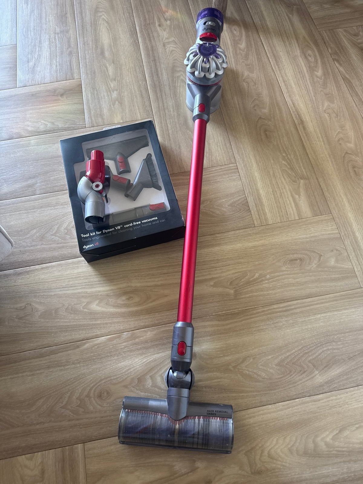 Dyson V8 Steelstofzuiger met extra Tool Kit, Draadloos, Ophalen of Verzenden, Zo goed als nieuw, Dyson