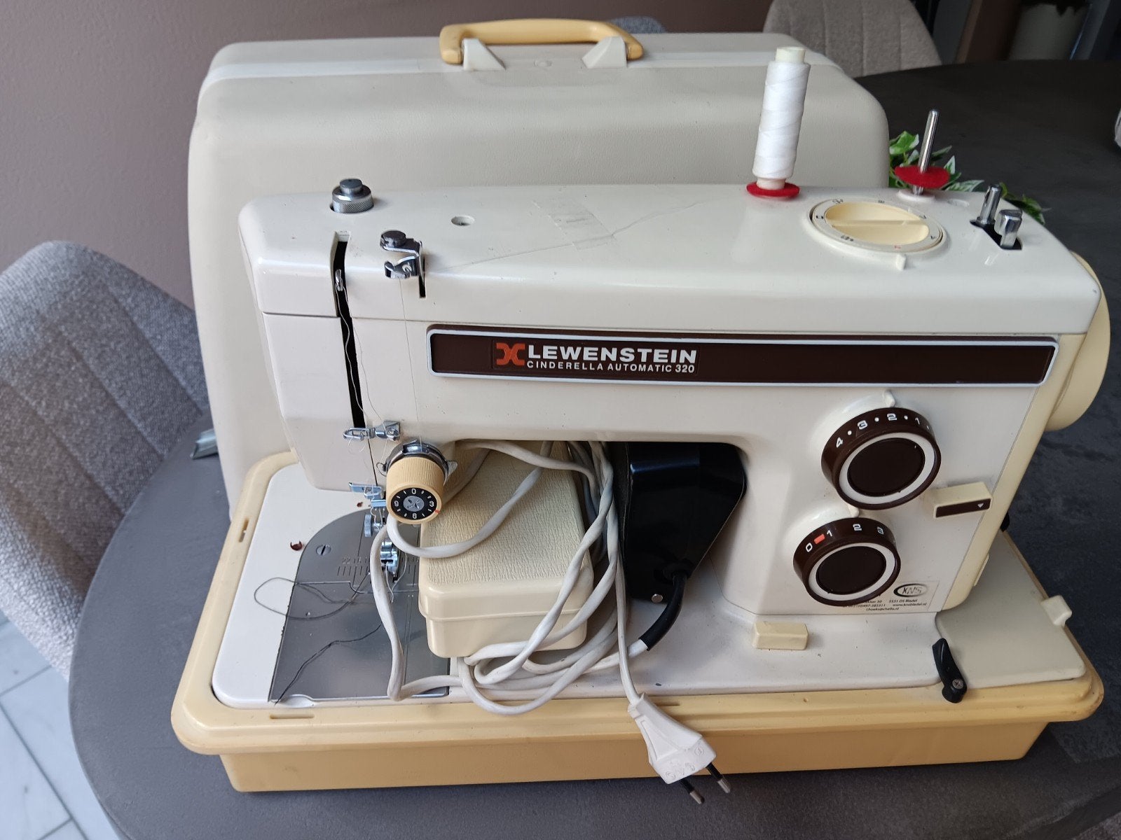 Lewenstein Cinderella Automatic 320 Naaimachine, Ophalen, Gebruikt, Naaimachine, Lewenstein