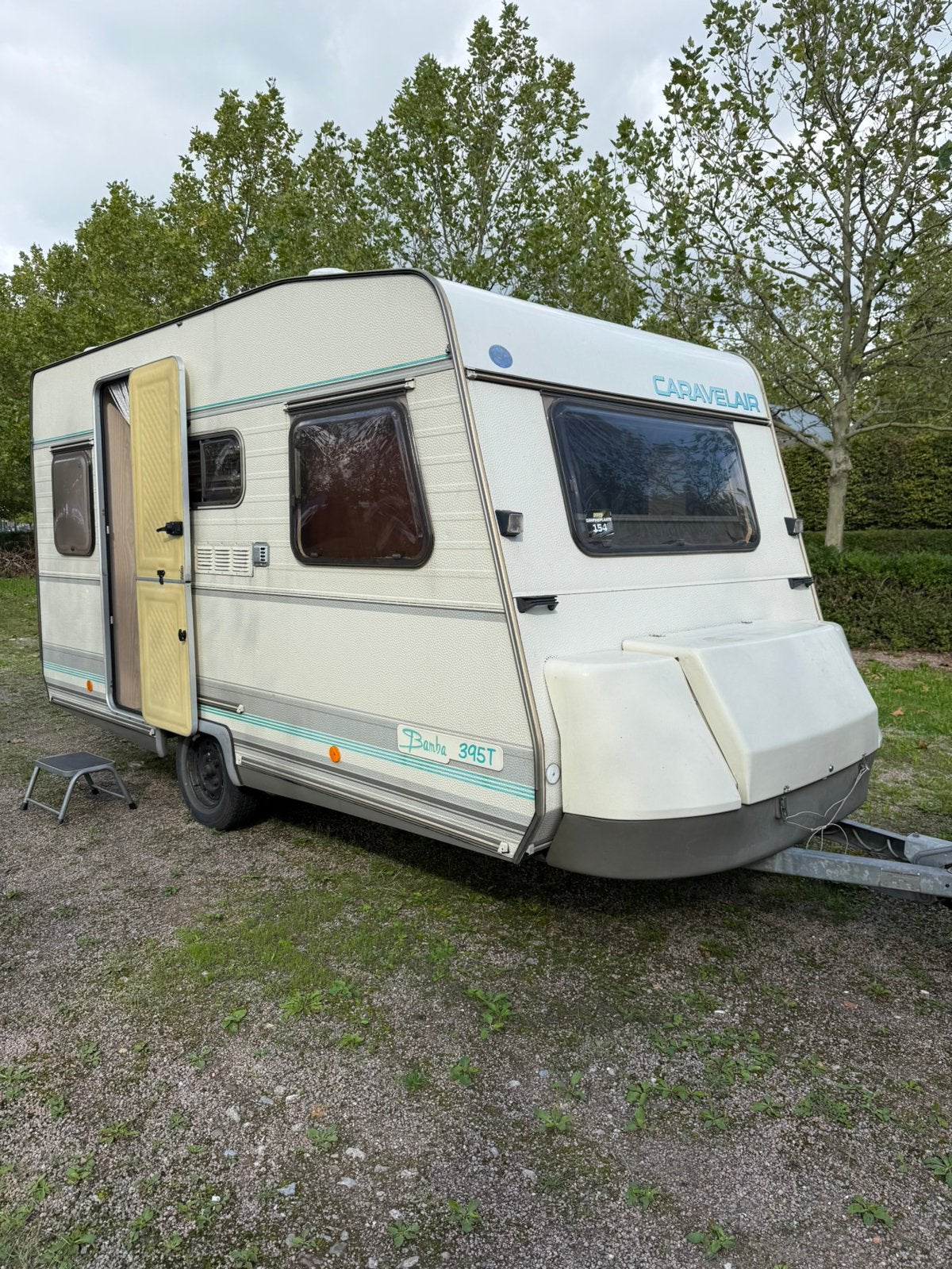 Prachtige Caravelair Bamba 395T Licht Gewicht!!.., Treinzit, Particulier, 4 tot 5 meter, 500 - 750 kg